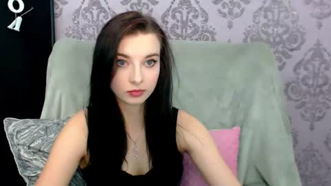 VirginLuna online show from July 6, 7:27 pm