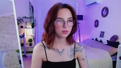 VittoriaNix online show from June 10, 3:33 pm