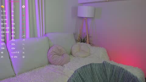 just Vi online show from November 17, 7:20 am