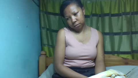 Snapshot of viviane0812 chatting on September 19, 8:41 pm viviane0812 online show from September 19, 8:41 pm