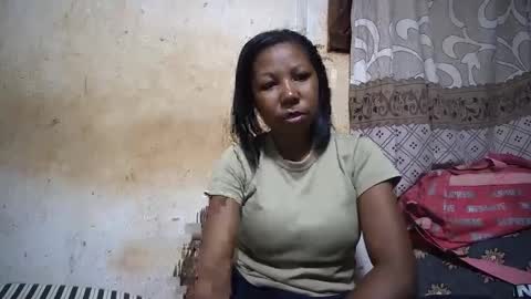 Snapshot of viviane0812 chatting on March 9, 1:15 pm viviane0812 online show from March 9, 1:15 pm