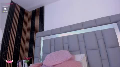 Vivi online show from November 29, 12:09 pm