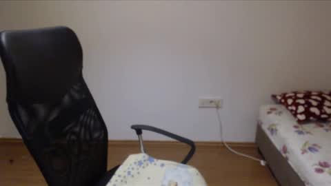 Vivian Gray online show from January 15, 11:40 pm