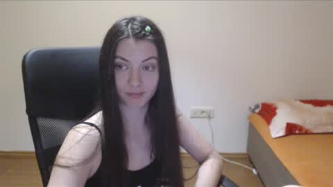 Vivian Gray online show from December 11, 7:25 pm