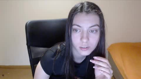 Vivian Gray online show from December 21, 5:29 pm