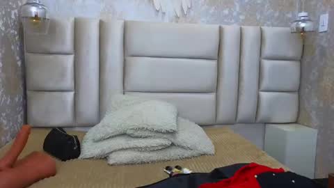 Snapshot of vivianrose3x chatting on December 19, 2:45 am VivianRose online show from December 19, 2:45 am