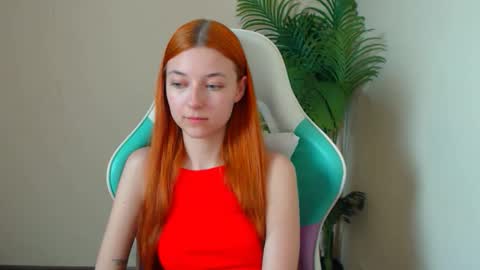 Vivien online show from May 19, 1:56 am