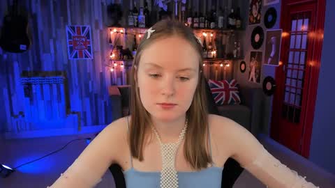 Snapshot of vivienleeigh chatting on December 12, 5:26 pm Vivien online show from December 12, 5:26 pm
