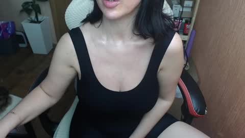 Eva online show from May 19, 11:23 pm