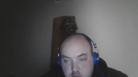 vladtopliceanu56 online show from March 26, 5:53 am