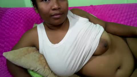 Snapshot of voagelle chatting on October 7, 6:45 pm voagelle online show from October 7, 6:45 pm