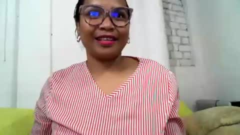 Snapshot of voagelle chatting on February 2, 4:11 pm voagelle online show from February 2, 4:11 pm