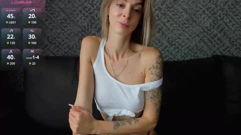 vvalkyriee online show from October 16, 11:46 am