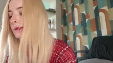 Nana online show from July 10, 10:27 am
