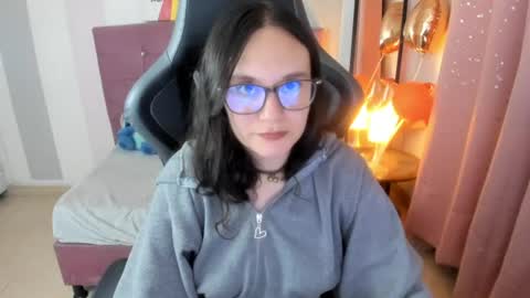Alexandra online show from June 11, 12:32 am