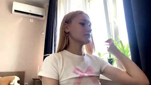 Snapshot of wanttodeep chatting on October 8, 7:46 am wanttodeep online show from October 8, 7:46 am