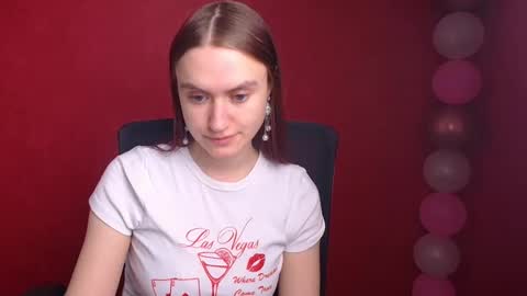 Snapshot of wendy_say_ chatting on February 18, 8:04 pm Wendy online show from February 18, 8:04 pm
