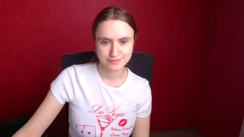 Snapshot of wendy_say_ chatting on February 4, 7:33 pm Wendy online show from February 4, 7:33 pm