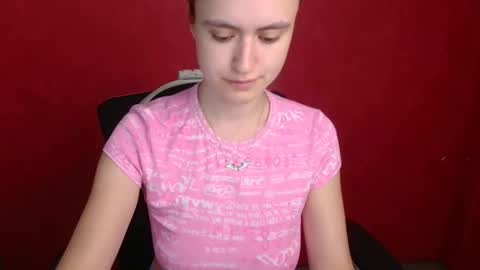 Snapshot of wendy_say_ chatting on September 21, 6:23 am Wendy online show from September 21, 6:23 am