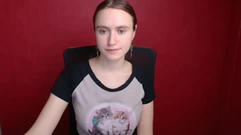 Snapshot of wendy_say_ chatting on December 14, 8:18 pm Wendy online show from December 14, 8:18 pm