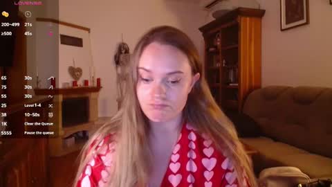 Lana online show from June 28, 7:42 pm