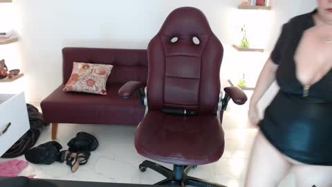 Diva online show from March 7, 2:18 am