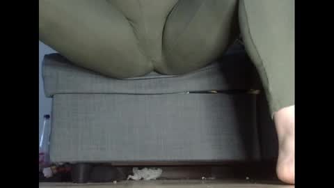 Snapshot of wet_pants2022 chatting on February 25, 6:25 am wet_pants2022 online show from February 25, 6:25 am