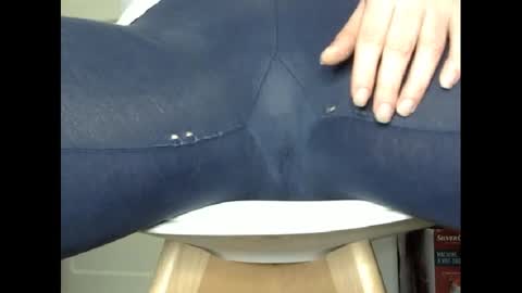 Snapshot of wet_pants2022 chatting on February 23, 12:47 am wet_pants2022 online show from February 23, 12:47 am