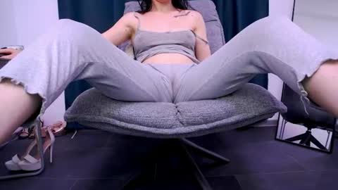 Beatrice Moan from LovenseWet from Tip MenuOpen for Private online show from July 26, 12:18 am