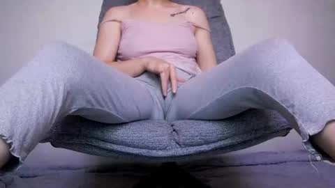 Beatrice Moan from LovenseWet from Tip MenuOpen for Private online show from June 30, 10:31 pm
