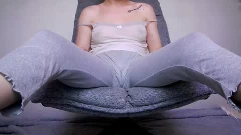 Beatrice Moan from LovenseWet from Tip MenuOpen for Private online show from June 26, 10:11 pm