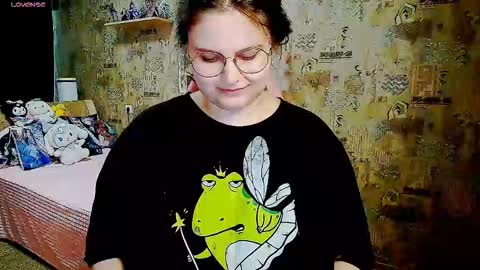 whisperinthedarkk online show from September 10, 3:17 am