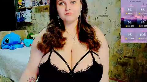 whisperinthedarkk online show from March 15, 9:39 pm