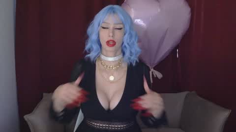 Snapshot of whitequeen888 chatting on January 25, 1:03 pm White Queen online show from January 25, 1:03 pm