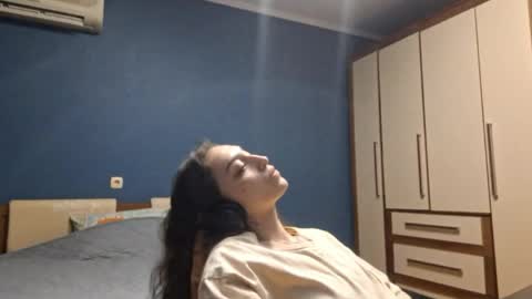 Cindy online show from April 3, 3:54 pm
