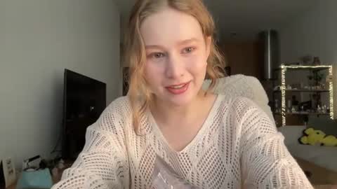 Alisa online show from June 13, 8:01 am