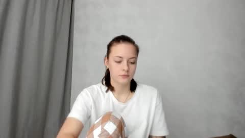 Veronica online show from February 12, 10:00 pm