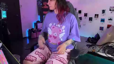 iggy iggz online show from June 15, 8:09 pm