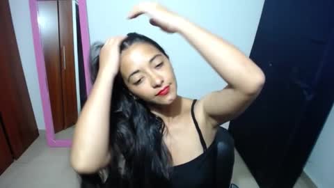 Ilauren online show from January 17, 11:06 am