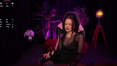 Alice online show from May 15, 4:43 pm