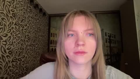 wild_secret online show from March 30, 1:54 pm