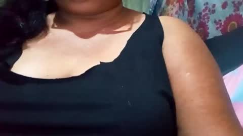 Snapshot of wild_thickpussy69 chatting on September 22, 10:35 am wild_thickpussy69 online show from September 22, 10:35 am