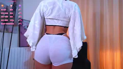 Mia online show from July 5, 4:19 am