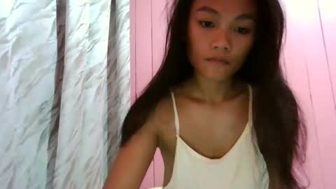 wildchilly_pearl19 online show from December 4, 2:31 am