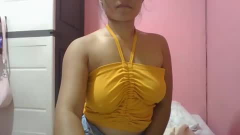 wildchilly_pearl19 online show from December 2, 8:27 am