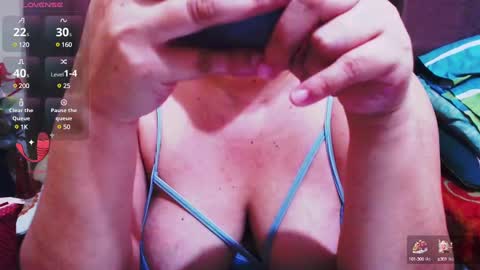 wildhotasianx online show from February 11, 12:36 pm