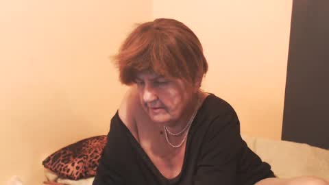 WildRedCat online show from July 25, 8:27 pm