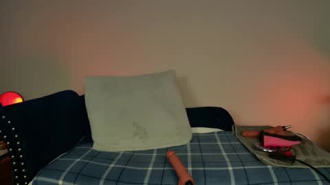 Ivy online show from December 1, 1:31 am