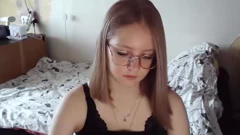Olivia online show from July 29, 6:02 am