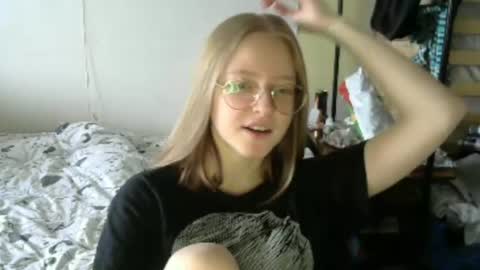Olivia online show from July 20, 6:16 am